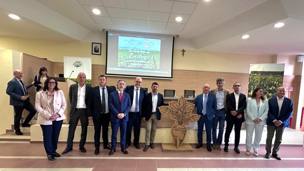 Foto_Coprob_ItaliaZuccheri_._Collettiva_convegno_ricerca_barbabietola